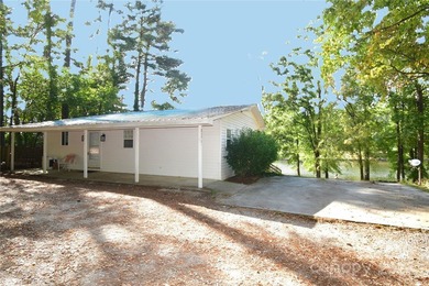 Welcome to this beautifully remodeled two-bedroom, two-bath - photo 3