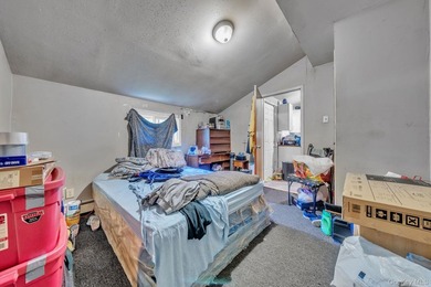 Handyman special and investor opportunity in the heart of - photo 5