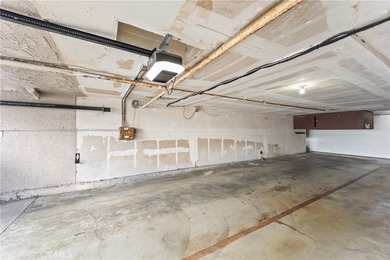 Beautiful Turn Key Corner Townhome in centrally located San - photo 19