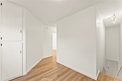 Beautiful Turn Key Corner Townhome in centrally located San - photo 22
