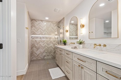 E X Q U I S I T E Golf Course Residence. Inside, you'll find a