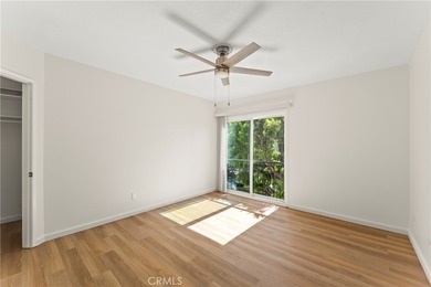 Beautiful Turn Key Corner Townhome in centrally located San - photo 23