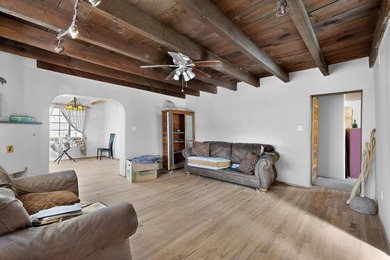 Presenting a fantastic opportunity in Hernandez, this property