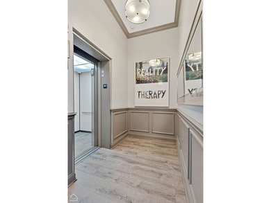 Fluid Integration of a Curated Gallery with Cohesive Design - photo 4