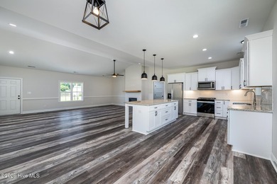Move-in ready and waiting for its very first owners, this - photo 13