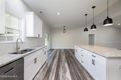 Move-in ready and waiting for its very first owners, this - photo 17