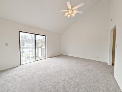 This 2br/2ba condo is move in ready. The owner just had all of - photo 3