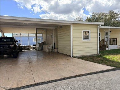 Beautifully updated 2-bedroom, 2-bath manufactured home in the - photo 4