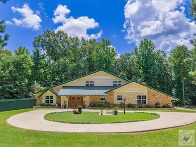 Indian Hills Lake Home For Sale in Atlanta Texas