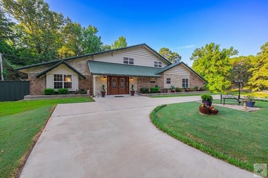 Additional listing photo 2