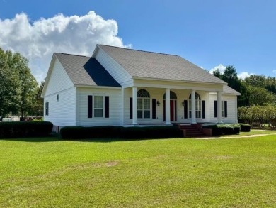 Lake Home For Sale in Eufaula, Alabama