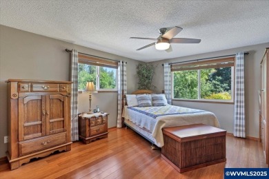 One of the most beautiful homes in Salemtowne! Fully updated