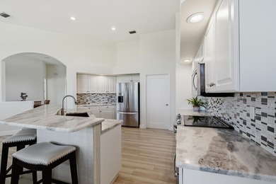 100% Move-In Ready! Beautifully updated and bright Monarch - photo 15