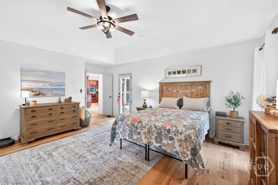 Move-in ready home with beautiful Lake Hartwell view and major - photo 18