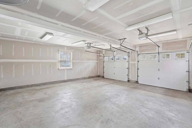 Rarely does a waterfront property come on the market in this - photo 25