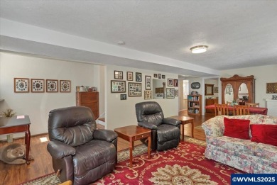 One of the most beautiful homes in Salemtowne! Fully updated