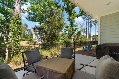 Tucked away on a quiet cul-de-sac in the gated Intracoastal - photo 31