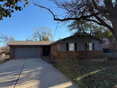 Lake Hefner Home For Sale in Warr Acres Oklahoma