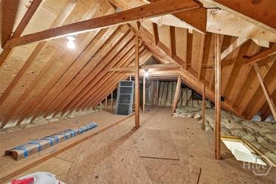 Move-in ready home with beautiful Lake Hartwell view and major - photo 32