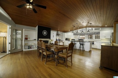 HUGE PRICE REDUCTION!!!!Recently remodeled 4BR/3BA lake home on - photo 13