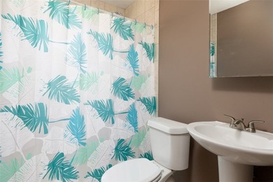 This 4 unit investment property offers strong income potential - photo 14