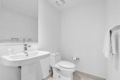 Super Popular Money Maker 3Br/2.5Ba Corner  Residence with Ocean - photo 18