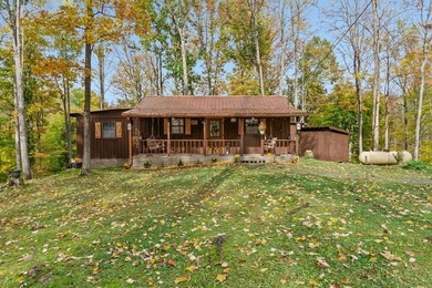 Delightful cabin style cottage on 6.60 surveyed beautiful - photo 18