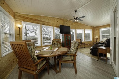 HUGE PRICE REDUCTION!!!!Recently remodeled 4BR/3BA lake home on - photo 19