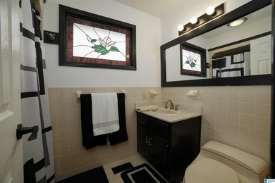 HUGE PRICE REDUCTION!!!!Recently remodeled 4BR/3BA lake home on - photo 20
