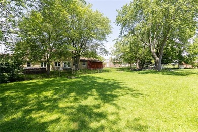 This 4 unit investment property offers strong income potential - photo 21