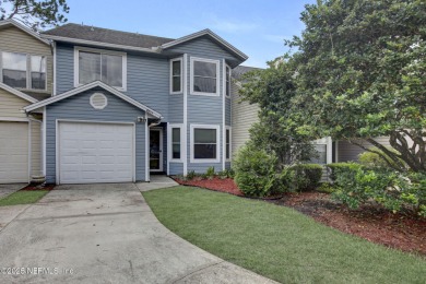 Lake Condo For Sale in Jacksonville, Florida