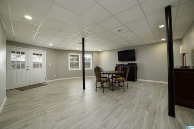 HUGE PRICE REDUCTION!!!!Recently remodeled 4BR/3BA lake home on - photo 22