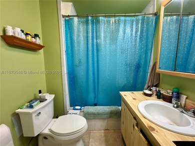Beautiful 2 Bedroom, 2 Bath plus Loft - Lot/Block Fee Simple - photo 22