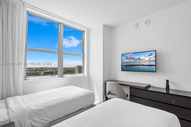 Super Popular Money Maker 3Br/2.5Ba Corner  Residence with Ocean - photo 26