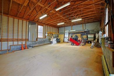 HUGE PRICE REDUCTION!!!!Recently remodeled 4BR/3BA lake home on - photo 27