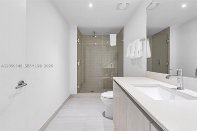 Super Popular Money Maker 3Br/2.5Ba Corner  Residence with Ocean - photo 28