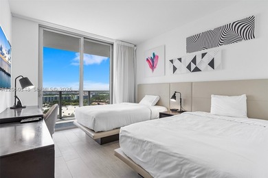 Super Popular Money Maker 3Br/2.5Ba Corner  Residence with Ocean - photo 29