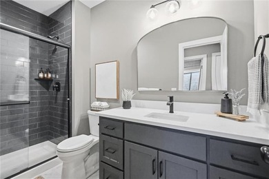 Located in the Clubhouse Cottages of Lakewood, this maintenance - photo 31