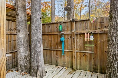 Delightful cabin style cottage on 6.60 surveyed beautiful - photo 32