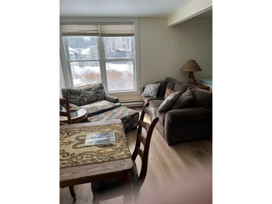 Great ground floor location with southern exposure and facing - photo 33