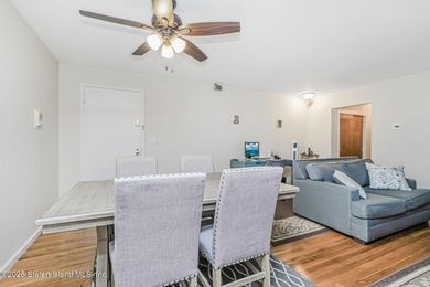 Welcome to 163 Cromwell Avenue! This beautifully maintained - photo 5