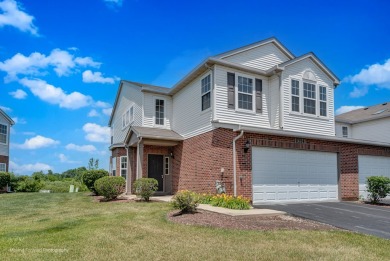 Lake Townhome/Townhouse For Sale in Matteson, Illinois