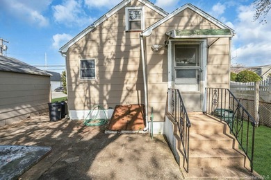 Great starter house! Make this home your own! Located close to - photo 14
