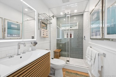 STYLISHLY RENOVATED QUOGUE RETREAT SOUTH OF THE HIGHWAY Nestled - photo 18