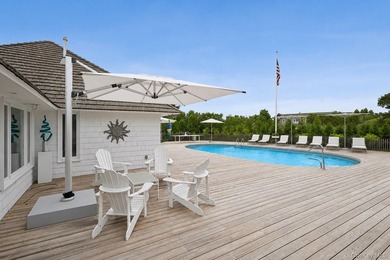 STYLISHLY RENOVATED QUOGUE RETREAT SOUTH OF THE HIGHWAY Nestled - photo 22