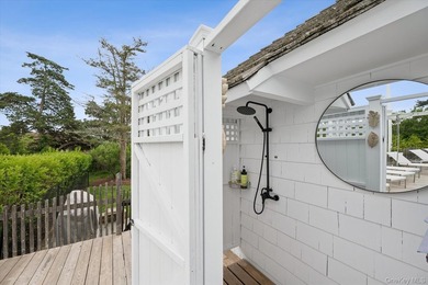 STYLISHLY RENOVATED QUOGUE RETREAT SOUTH OF THE HIGHWAY Nestled - photo 24