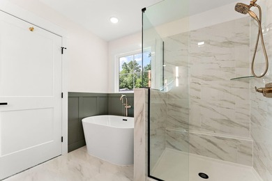 **INTERIOR PHOTOS COMING TOMORROW** Beautiful custom-built - photo 35