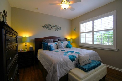 Meticulously maintained open *Sapphire* floorplan w/serene water - photo 10