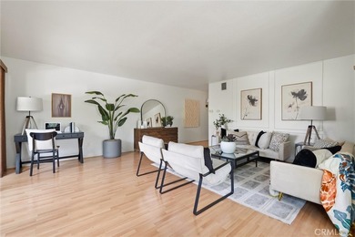 Welcome to this warm and inviting condo nestled in the heart of - photo 4