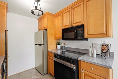 Welcome to this warm and inviting condo nestled in the heart of - photo 7